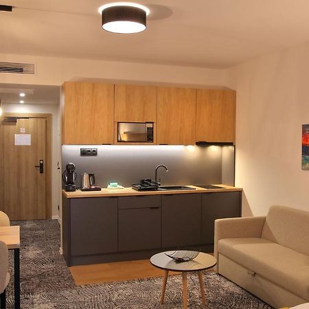 Apartman Gold Akvamarin Bešeňová المظهر الخارجي الصورة
