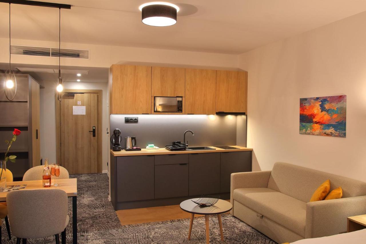 Apartman Gold Akvamarin Bešeňová المظهر الخارجي الصورة