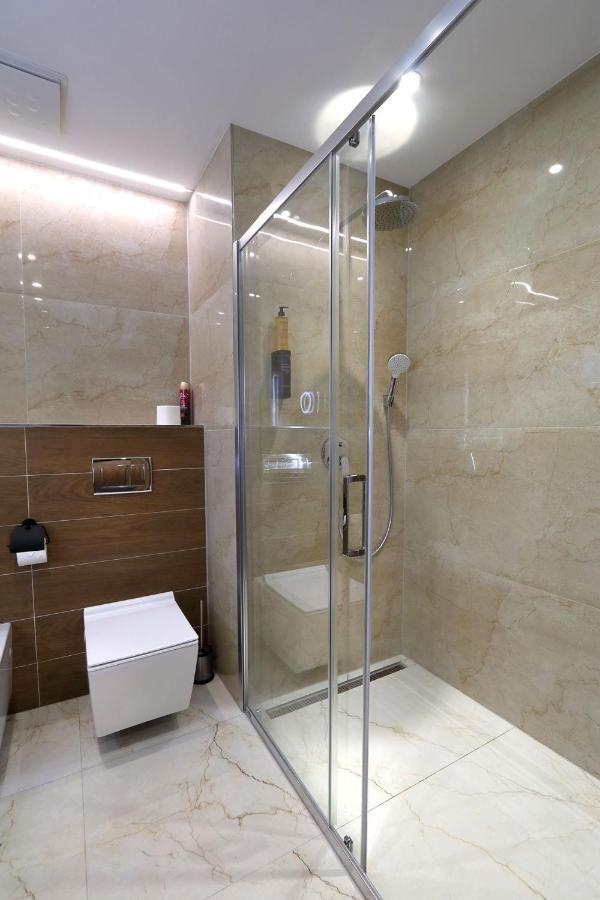 Apartman Gold Akvamarin Bešeňová المظهر الخارجي الصورة