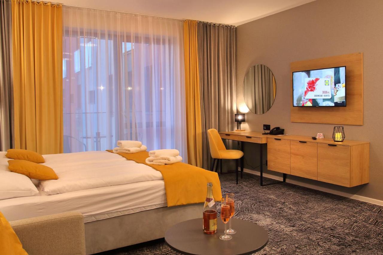 Apartman Gold Akvamarin Bešeňová المظهر الخارجي الصورة