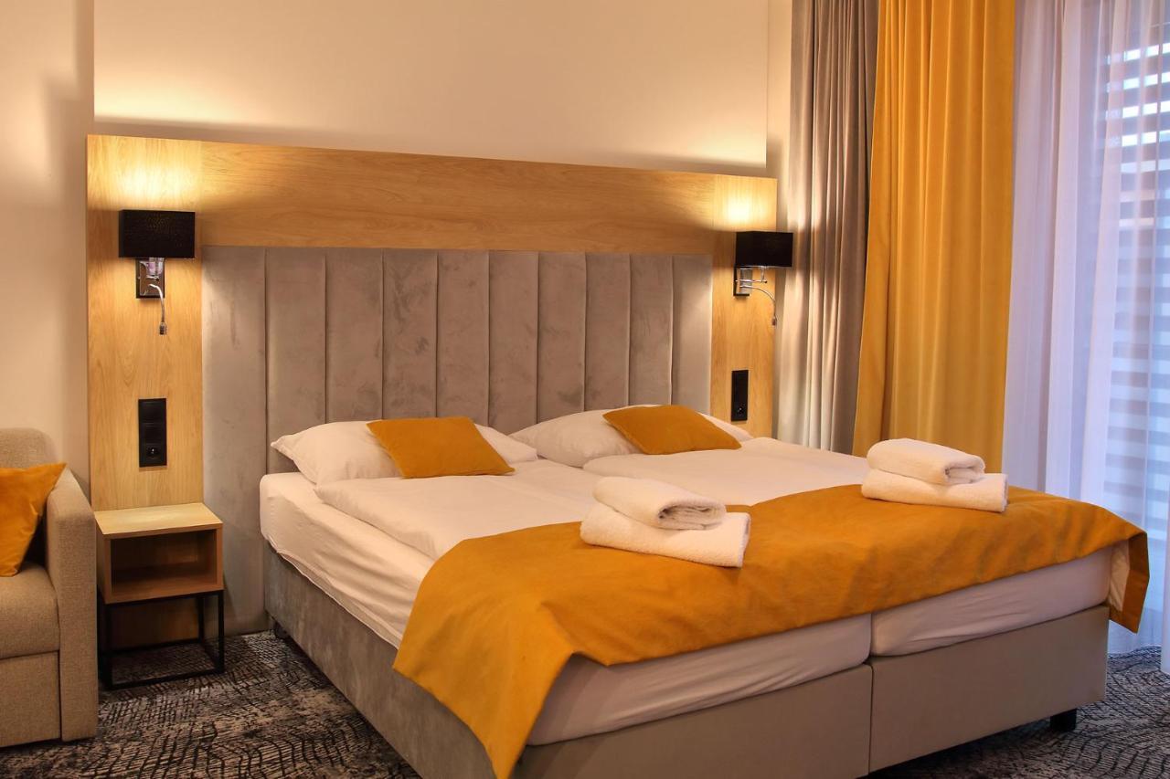 Apartman Gold Akvamarin Bešeňová المظهر الخارجي الصورة